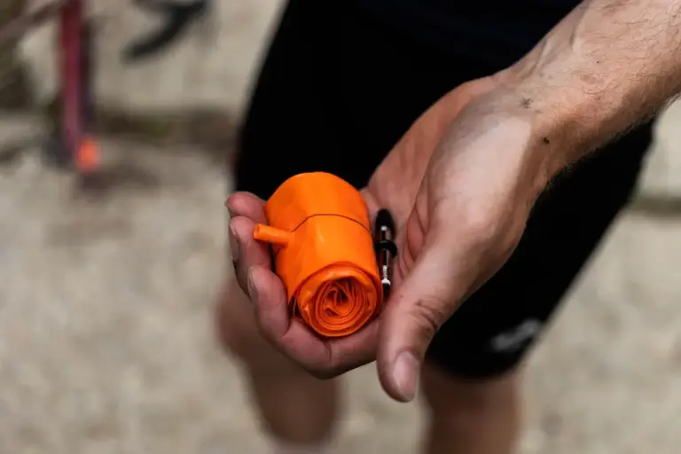 Tubolito’s connected inner tube monitors your tyre pressure in real time