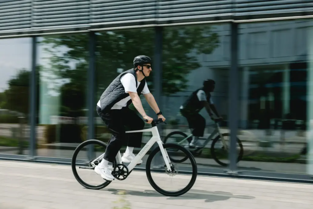 Canyon Roadlite:ON CF: 14 kg for the brand’s carbon urban e-bike