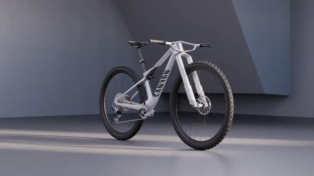 Canyon unveils the Lux Era XC: 32in wheels, upside-down fork and biplane bar