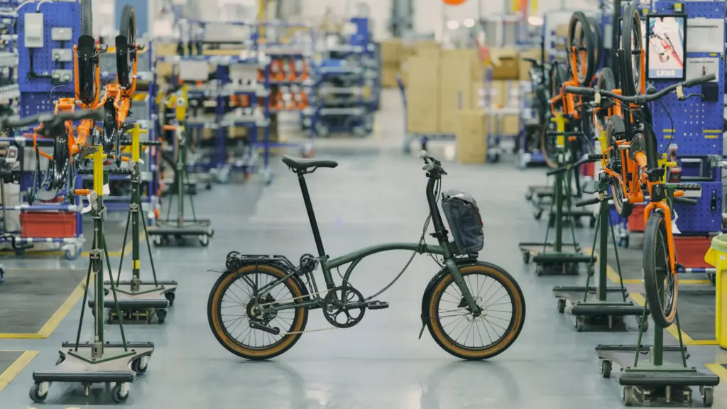 Decathlon entre au capital de Brompton, l’icône du vélo pliant