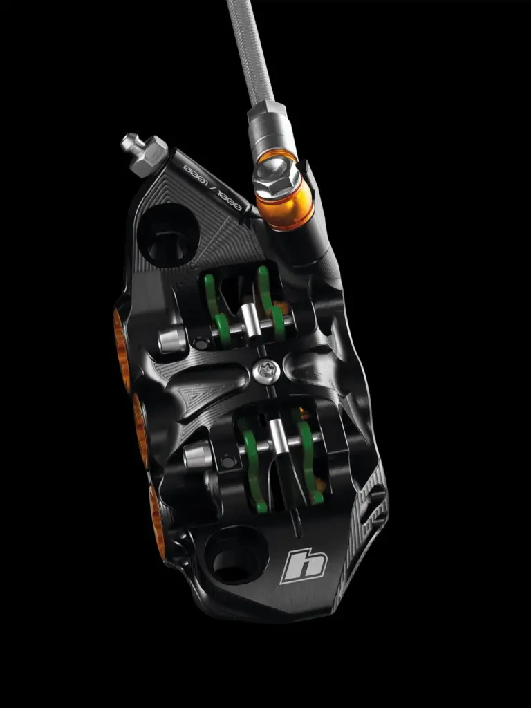 Hope relance son frein six pistons culte, l’EVO V6Ti