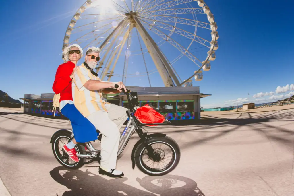 UTO launches the OG200, a two-seater cargo bike that is not aimed at cyclists