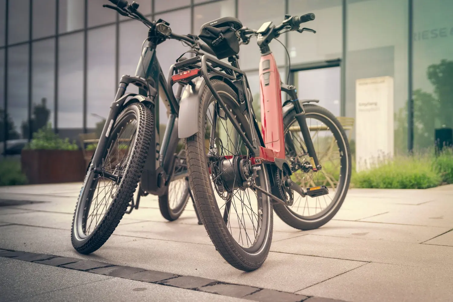 Two Riese & Müller electric bikes fitted with the Enviolo Utility hub outside the manufacturer's headquarters
