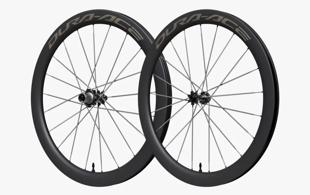 Shimano passe les Dura-Ace aux rayons carbone : jusqu&rsquo;à 220 g de moins par paire