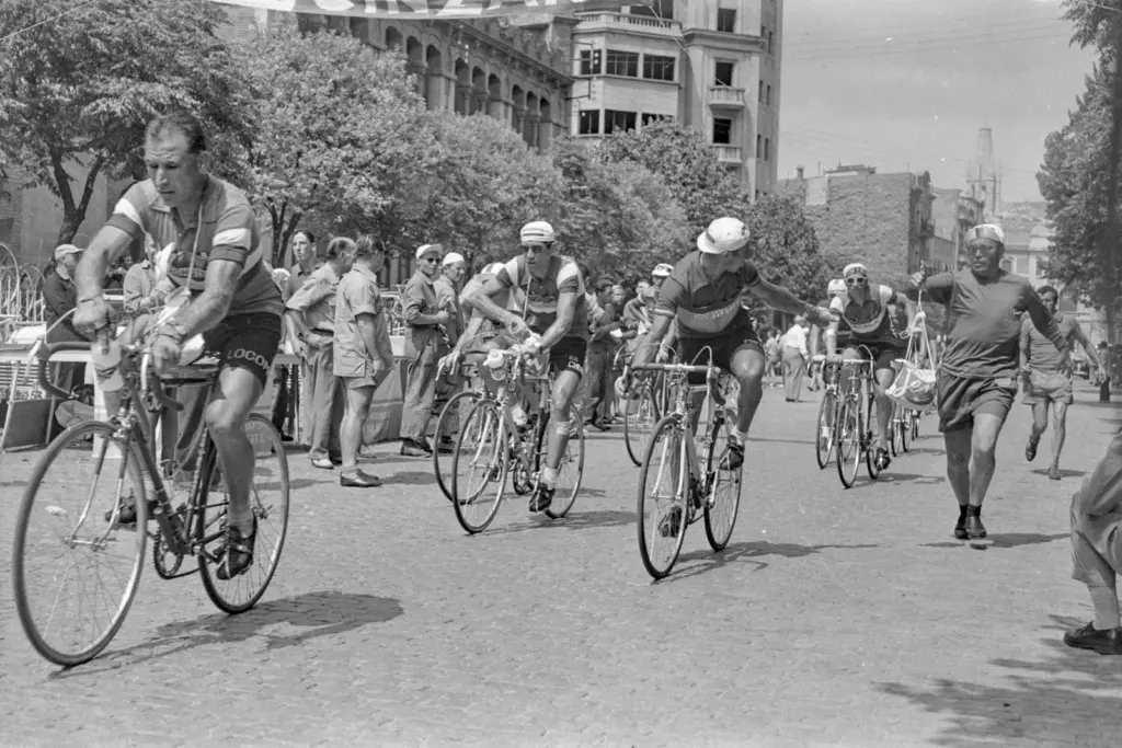 Tour de France 1903: how a newspaper on the brink of bankruptcy invented a monument