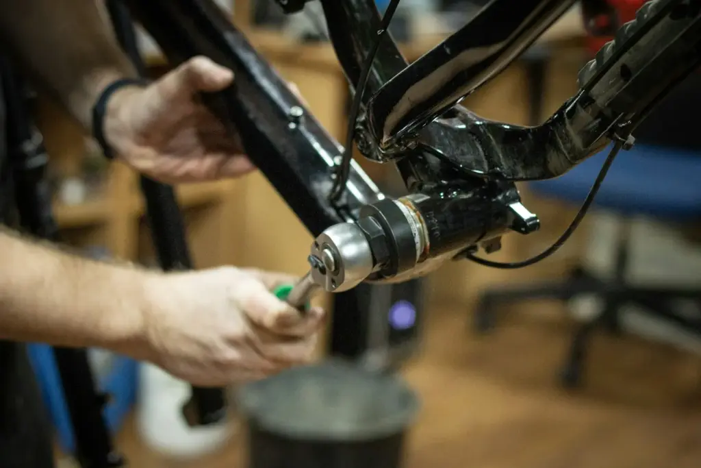 Une nouvelle aide finance la formation des mécaniciens vélo en France