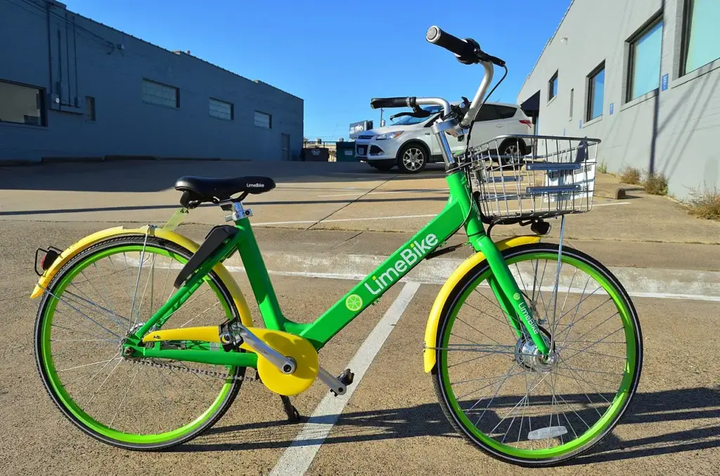 Lime entre en Bourse, dix ans après ses débuts en trottinette