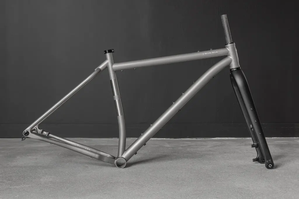 Twin Six launches the Standard Ti 3X2, a titanium frame built for 32-inch wheels