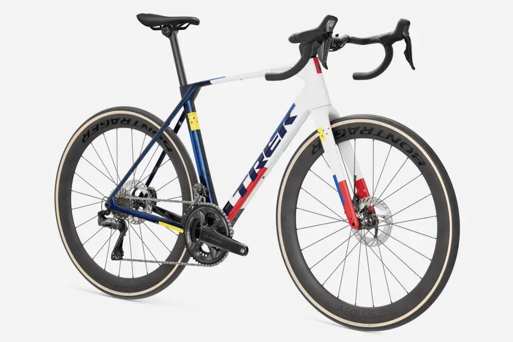 Trek supprime l’IsoSpeed du Domane : 305 g de moins et de la place pour du 40 mm