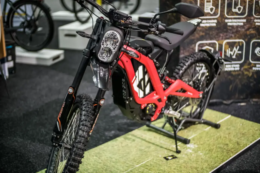 London: police call their Sur-Ron motorbikes “e-bikes”