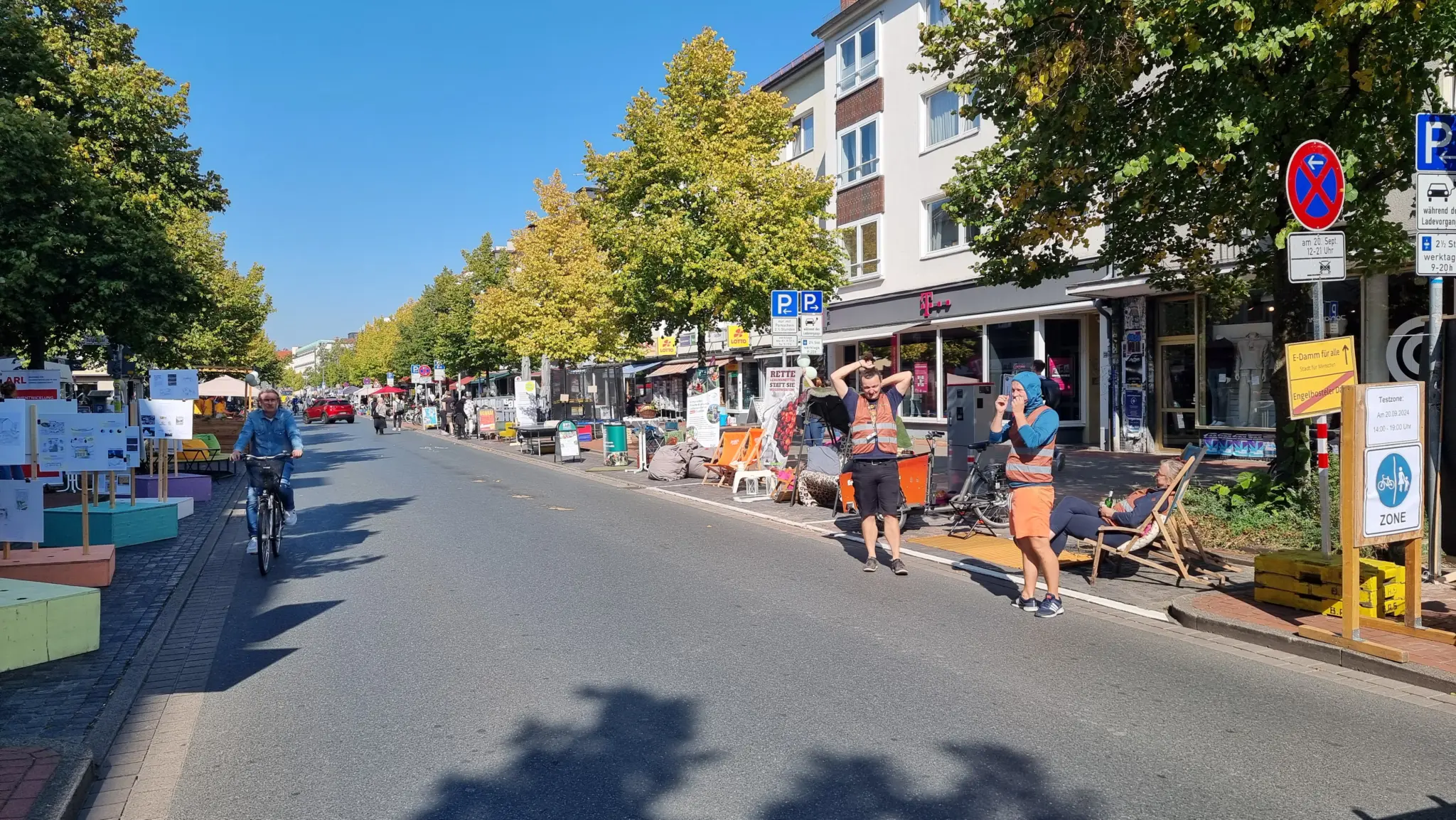 Cyclists in Hanover, on the market of Germany's bicycle industry