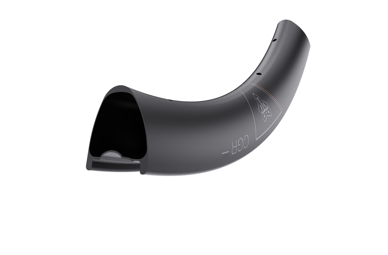 Coupe de la jante carbone WTB CGR i28, profil creux et crochet tubeless