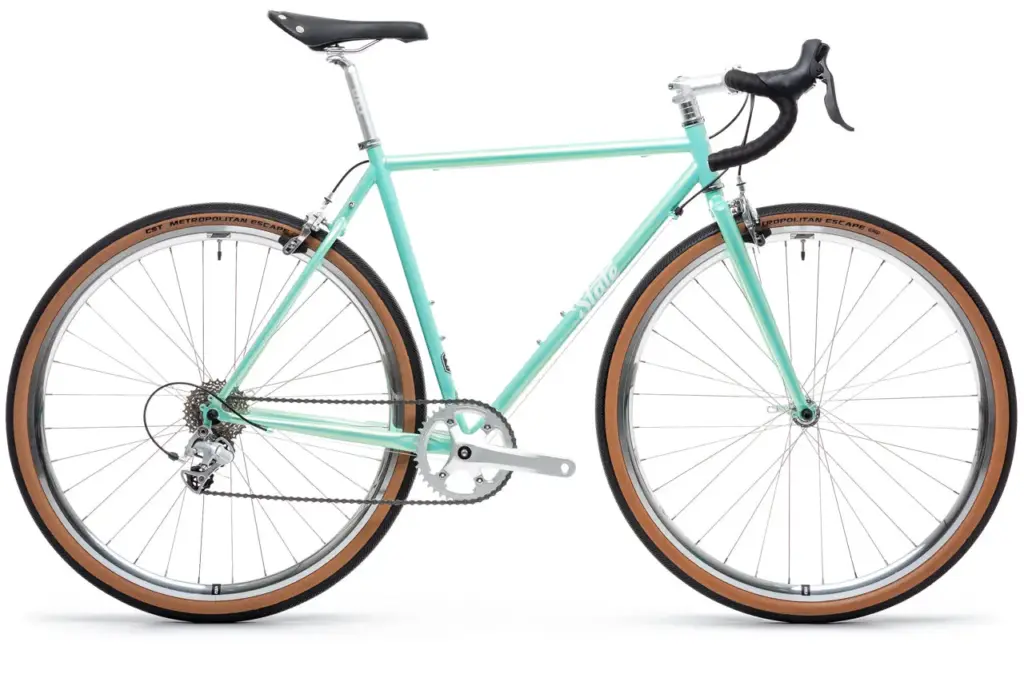 State 4130 Road v2: 8-speed steel road bike with integrated shifters, €579.95