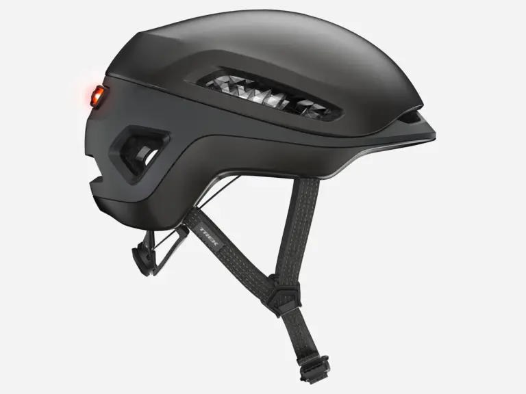 Trek Charge WaveCel : un casque de ville à feu arrière aimanté, 169,99 €