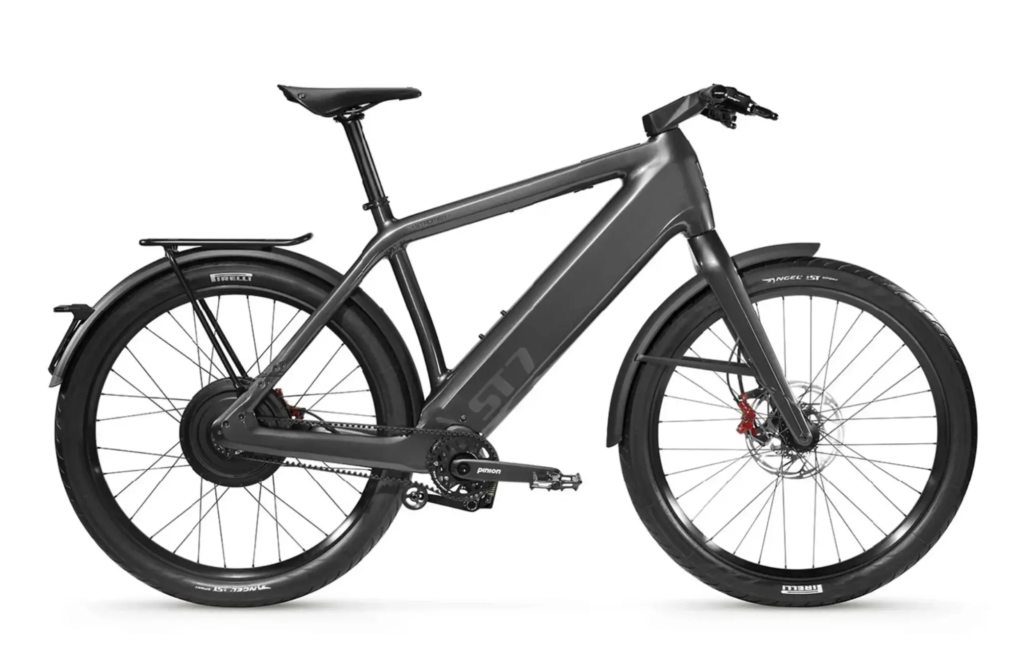 Stromer ST7 de profil : velo electrique a cadre carbone et moteur dans le moyeu arriere.