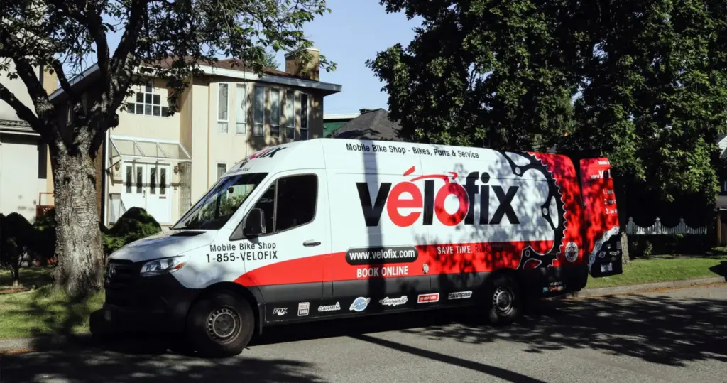 Backcountry rachète Velofix, réseau d’ateliers vélo mobiles en Amérique du Nord