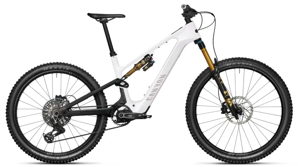Canyon Spectral:ON CF 9 : le VTT électrique passe au moteur Avinox de 150 Nm