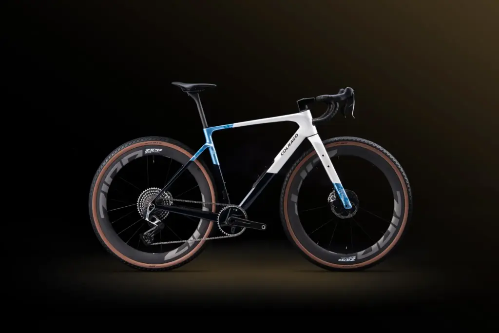 Colnago G5-X: the race gravel bike moves to 53 mm tyres, from €5,799