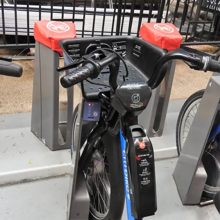New York envisage d&rsquo;interdire les vélos électriques de classe 3