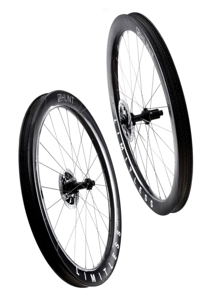 Hunt 5AM Gravel Limitless: 54 mm gravel wheels for wide tyres, at €2,399