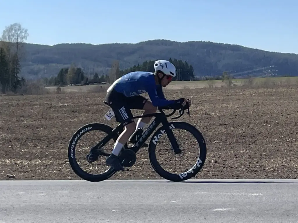 Mondiaux de gravel : le Danois Magnus Bak Klaris champion du monde au sprint