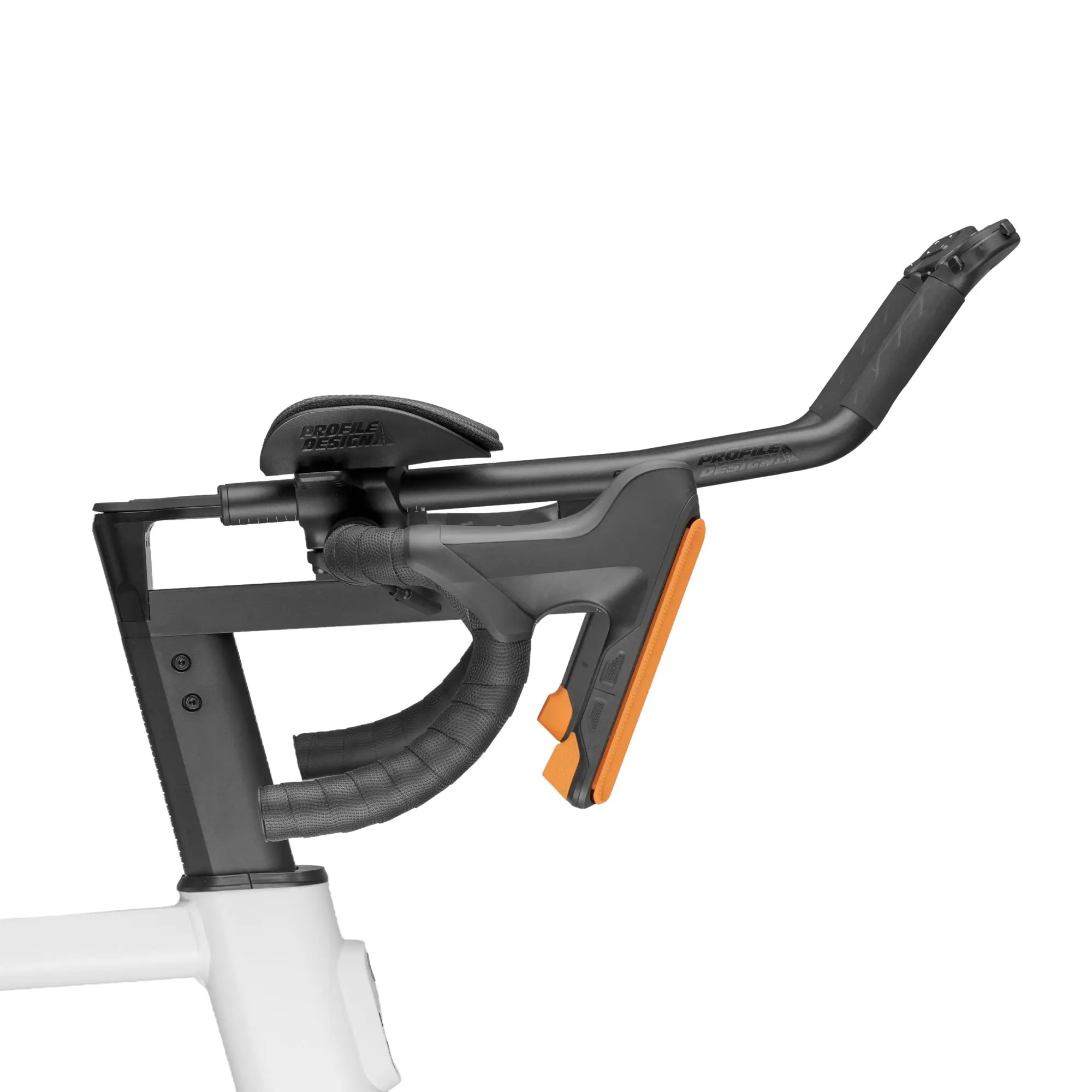 Vue de profil du prolongateur Profile Design Supersonic monté sur le cockpit d'un Zwift Ride