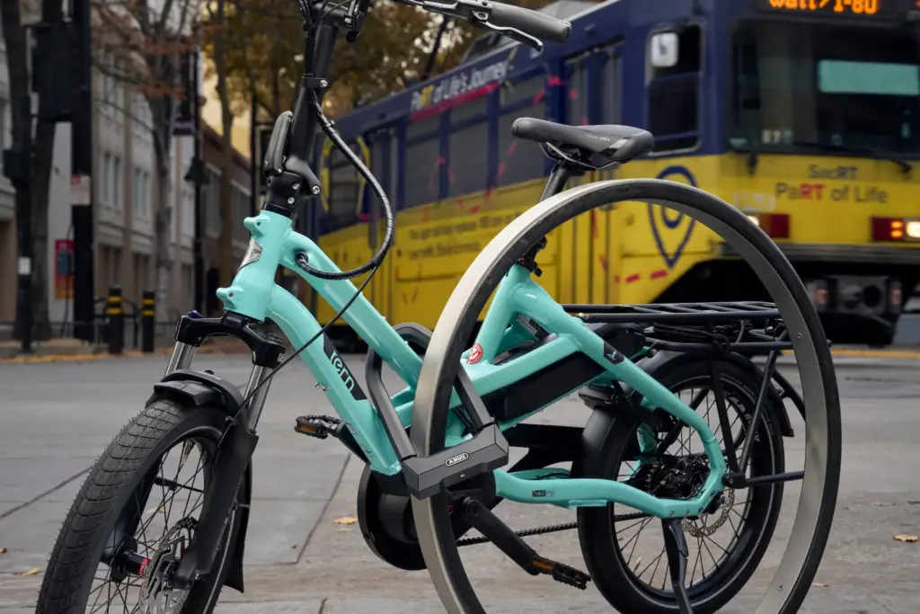 Abus Granit Super Extreme 2500 locking an e-bike
